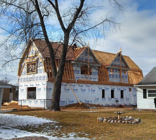 536923_395984477163834_294060731_n